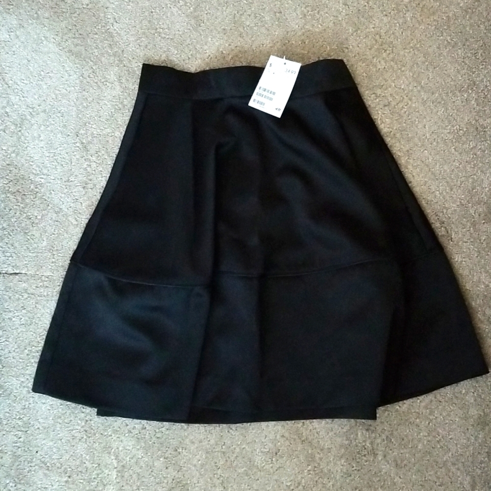 NWT H&M Mini Skirt size 4